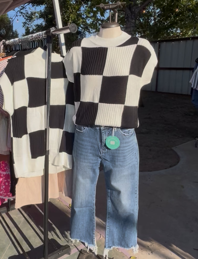 Checkered Short Sleeve Sweater Vest